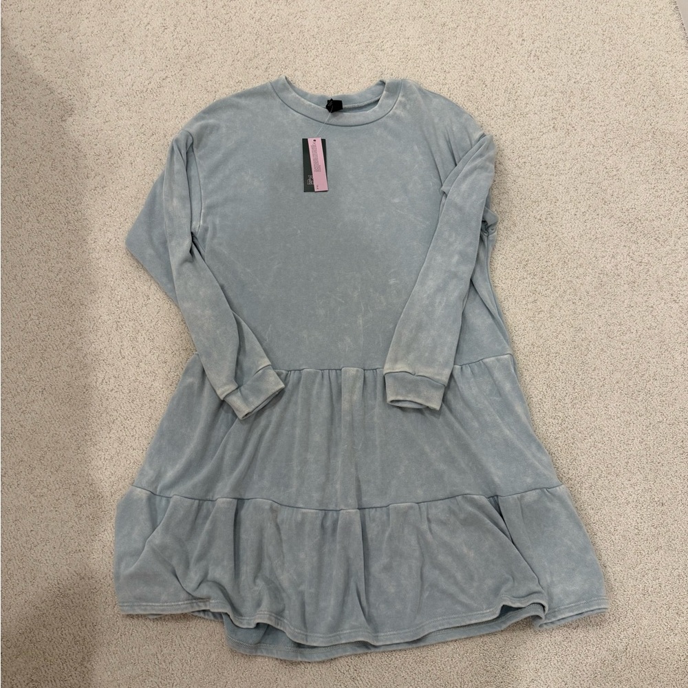 Women’s Blue Long-Sleeve Dress